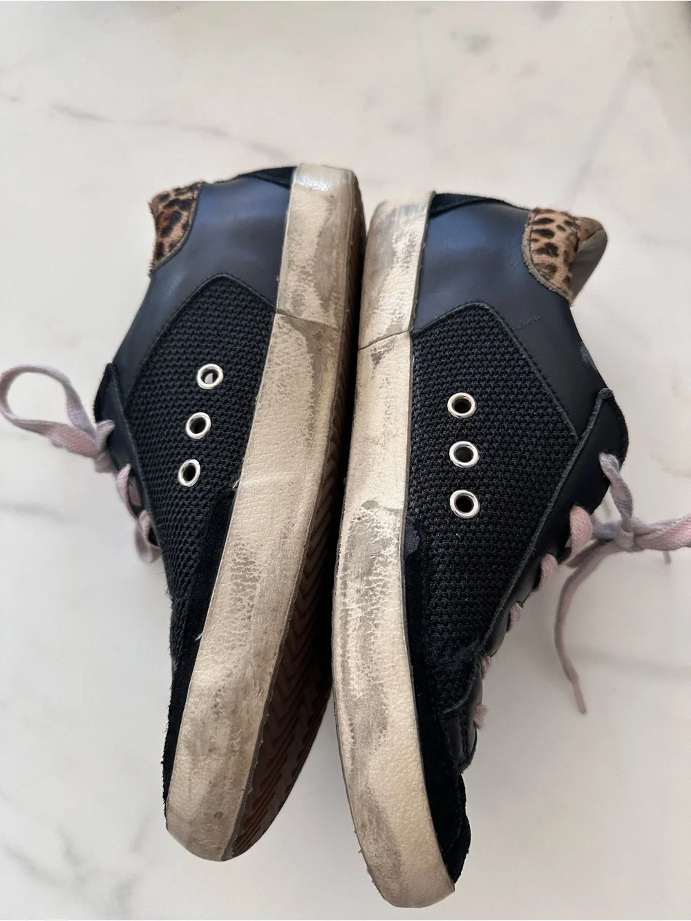 Golden Goose Superstar black leather and mesh upper golf star leopard back size